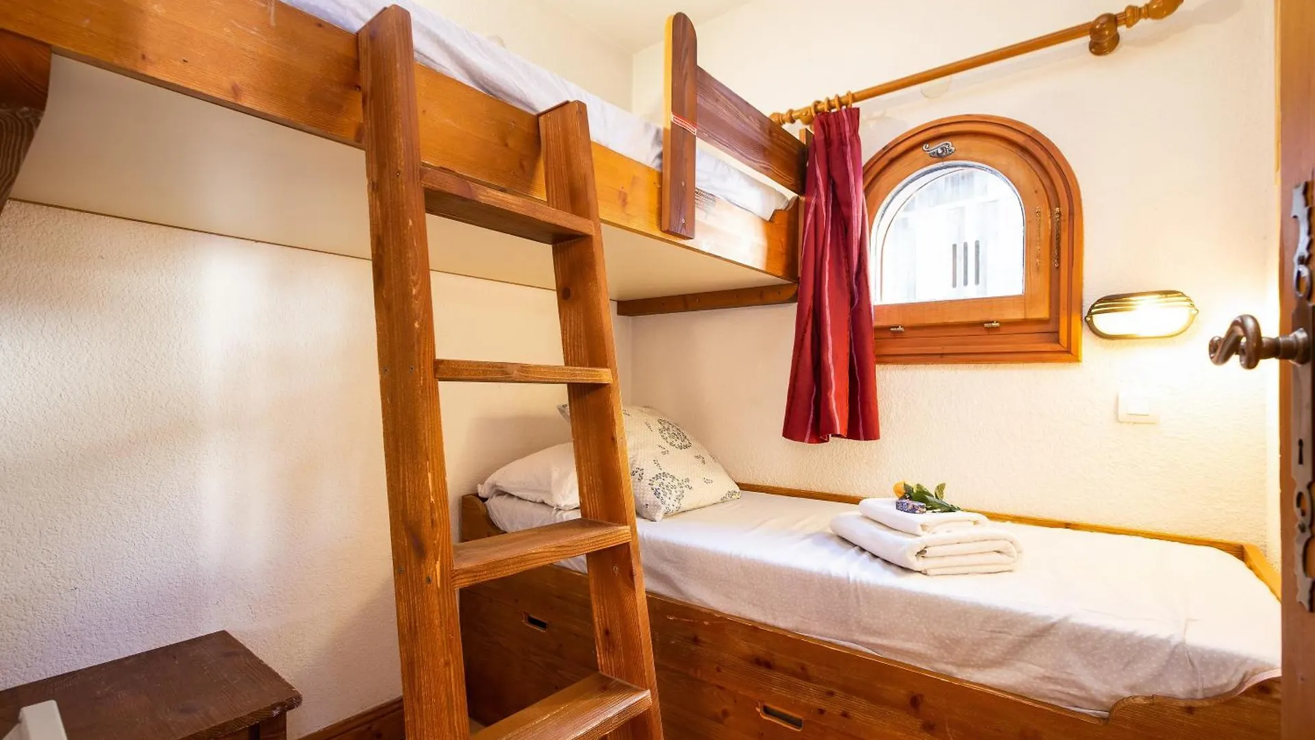 Residence Le Cristal - Grands Montets 8 - Happy Rentals Chamonix