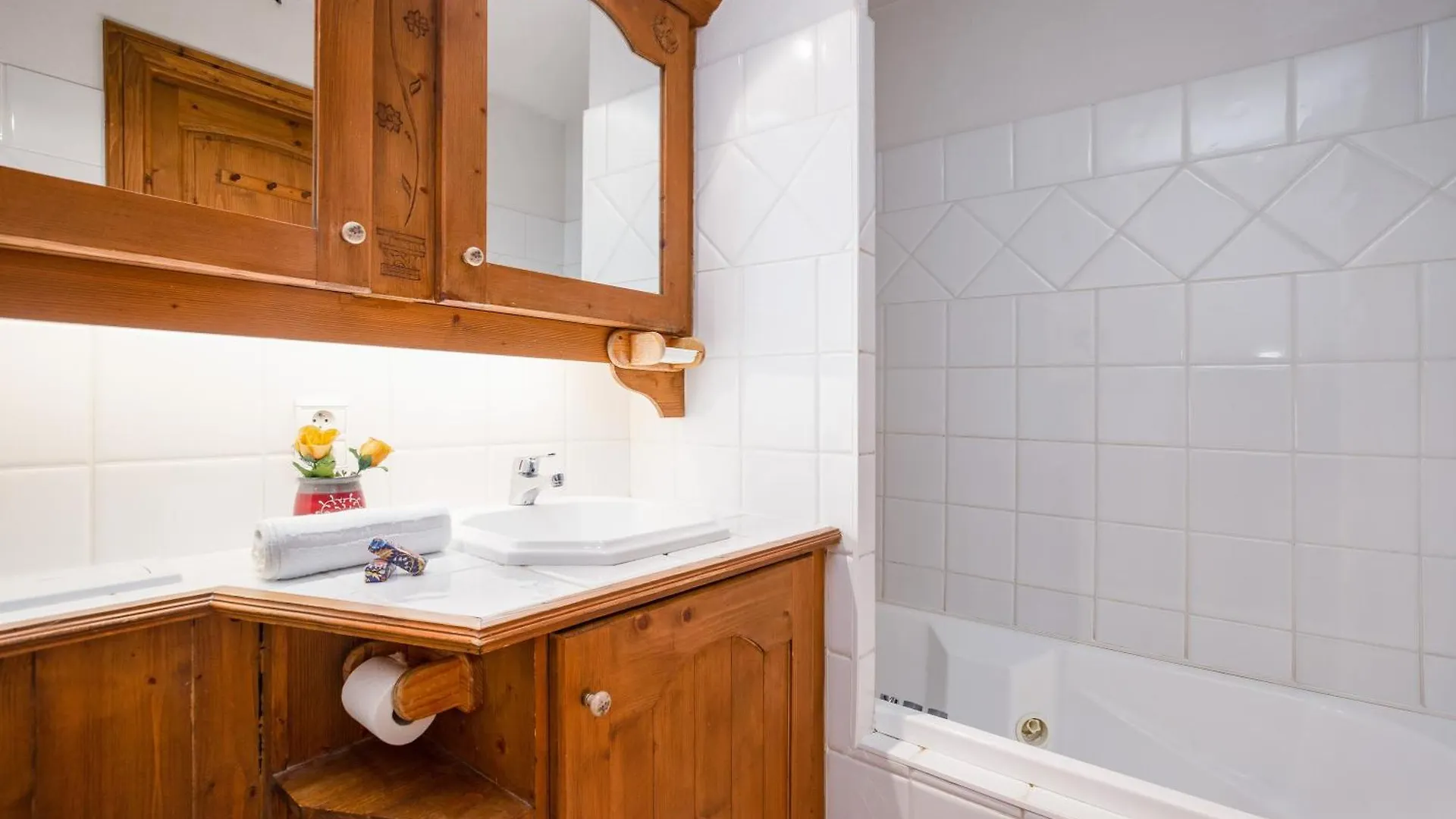 Apartment Residence Le Cristal - Grands Montets 8 - Happy Rentals Chamonix France